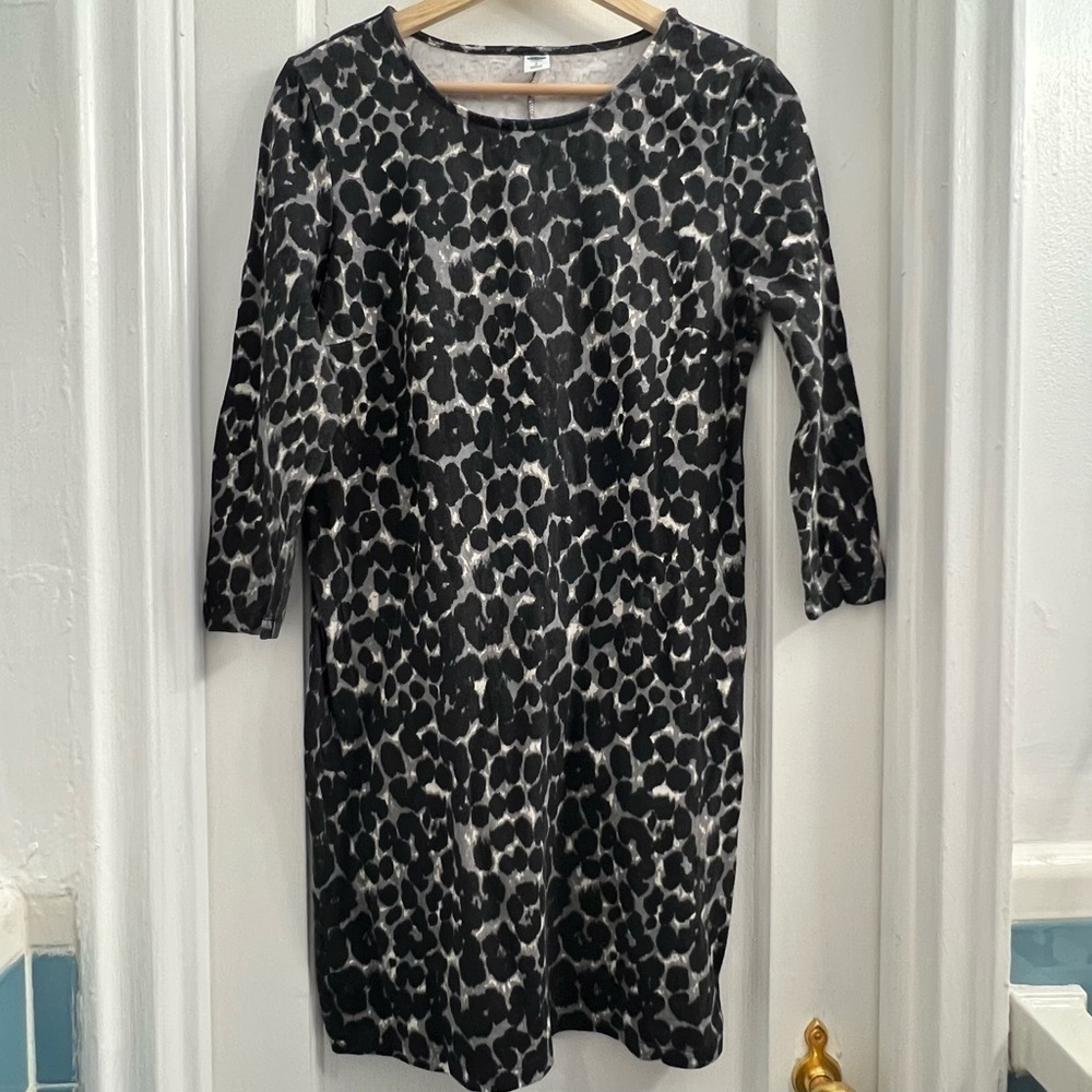 Leopard Black and White Print Old Navy Dress Size S with 3/4‎ sleeves